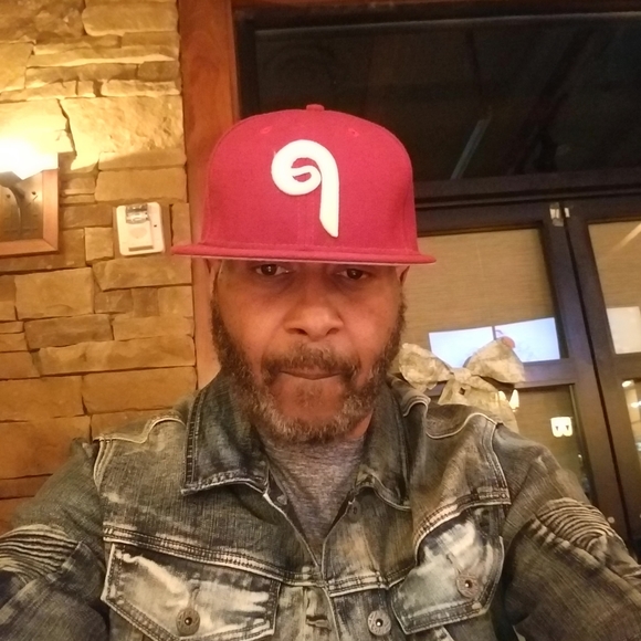 Quality Clothing - Picture 2 of 2